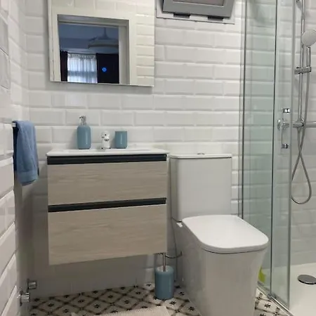 Renovated Modern In The Center *